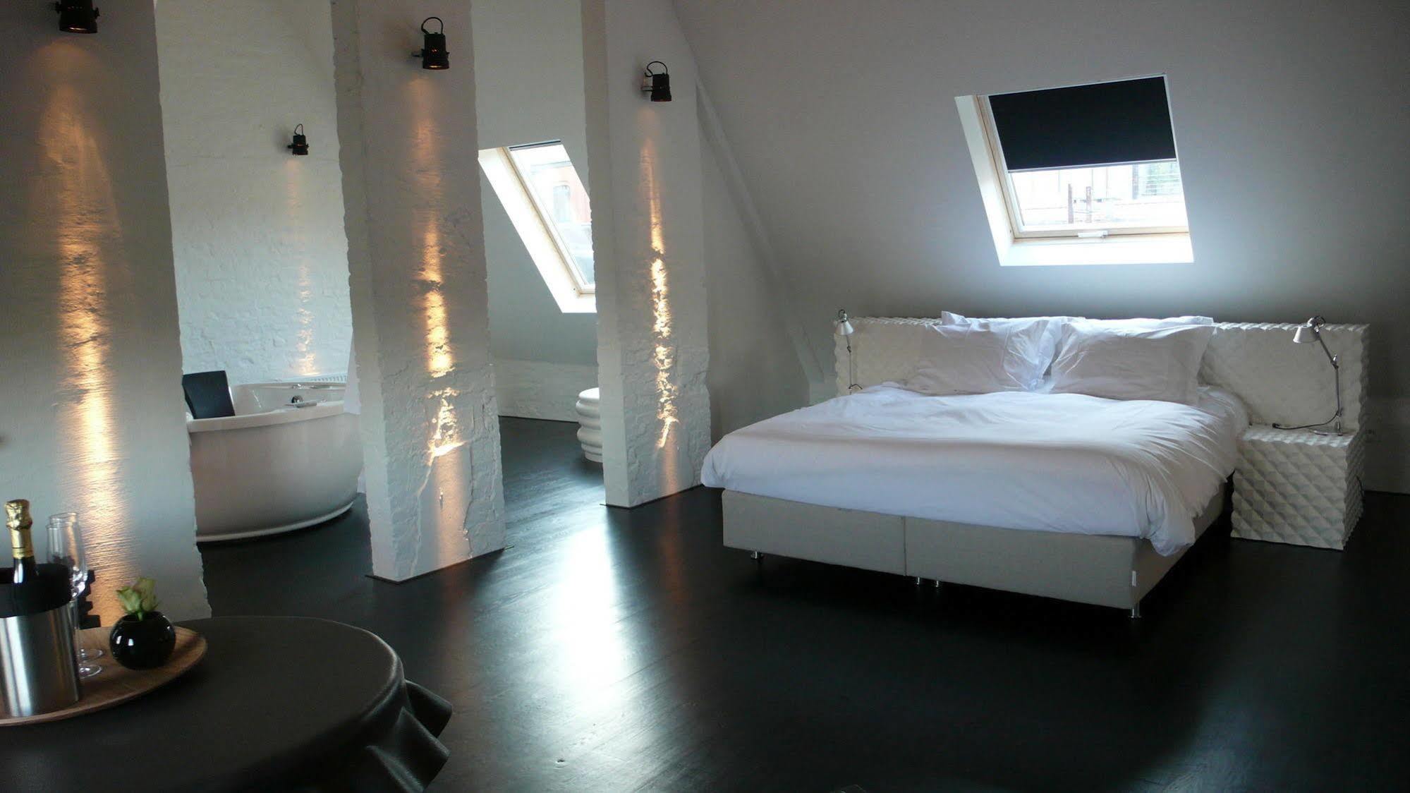 B&B Suites Feek Anvers Extérieur photo
